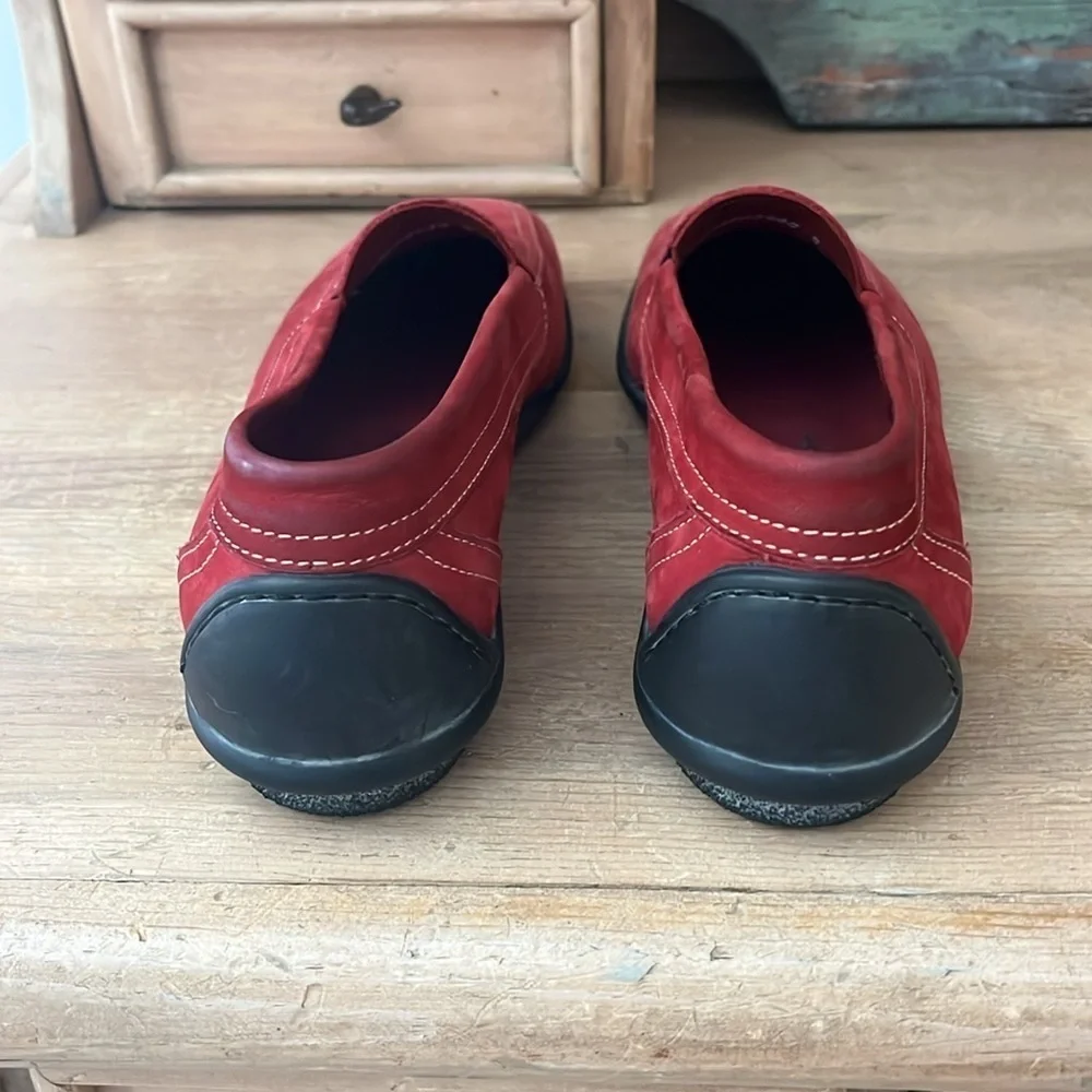 Arche Red Nubuck Leather Flats Loafers Size 8 Contrast Stitching